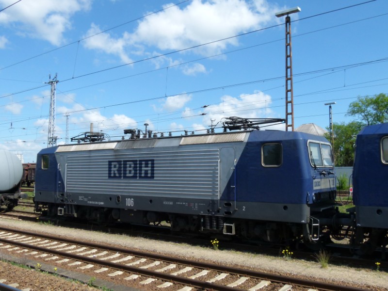 RBH 106 - 143 286-3.jpg